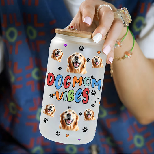 Dog Mom Vibes Glasflasche/Mattierte Flasche mit Deckel und Stroh, Geschenk für Haustierliebhaber - personalisierte Glasflasche