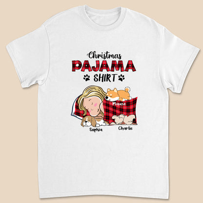 Weihnachts-Pyjama-Shirt mit schlafendem Hund – personalisiertes Unisex-T-Shirt